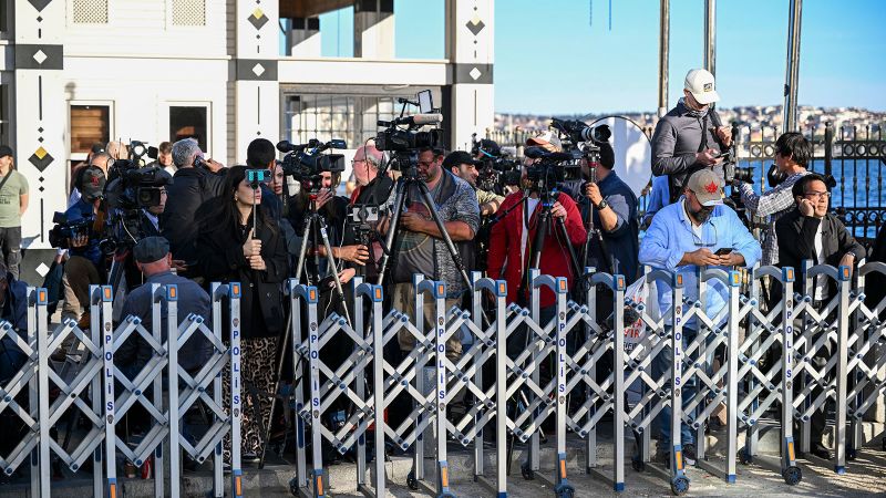 Confusion and chaos as Russia and Ukraine agree to first direct talks in 3 years