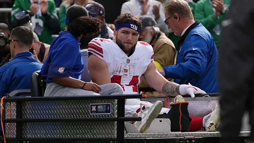 Giants’ Cam Skattebo exits game after brutal injury