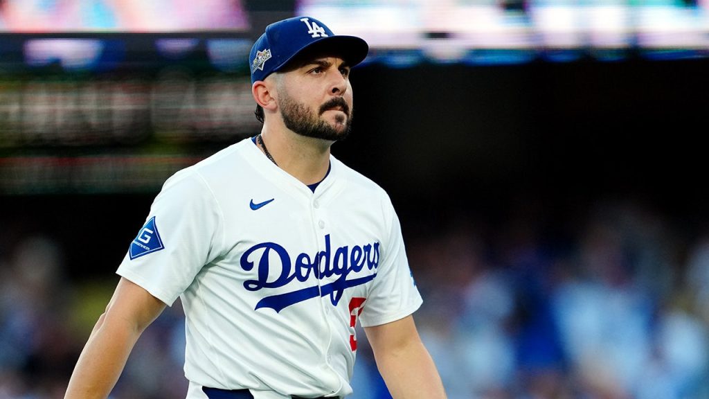 Dodgers pitcher Alex Vesia announces death of infant daughter Sterling
