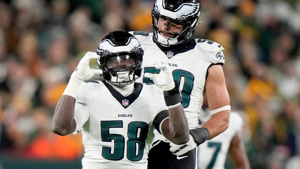 NFL news: Eagles’ Jalyx Hunt nearly punches official during celebration