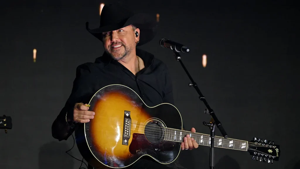 Jason Aldean performs new song at 2025 Patriot Awards ceremony in NYC