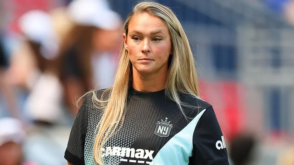 Kylie Kelce addresses claims she gave her daughters ‘boy names’